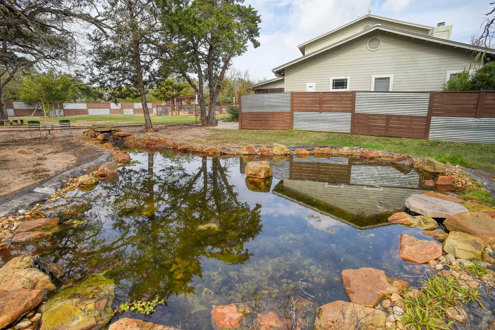 418 Vyvjala Road Smithville, TX 78957