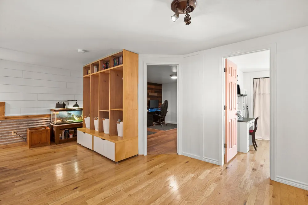 320 Pecan 3 Florence, TX 76527