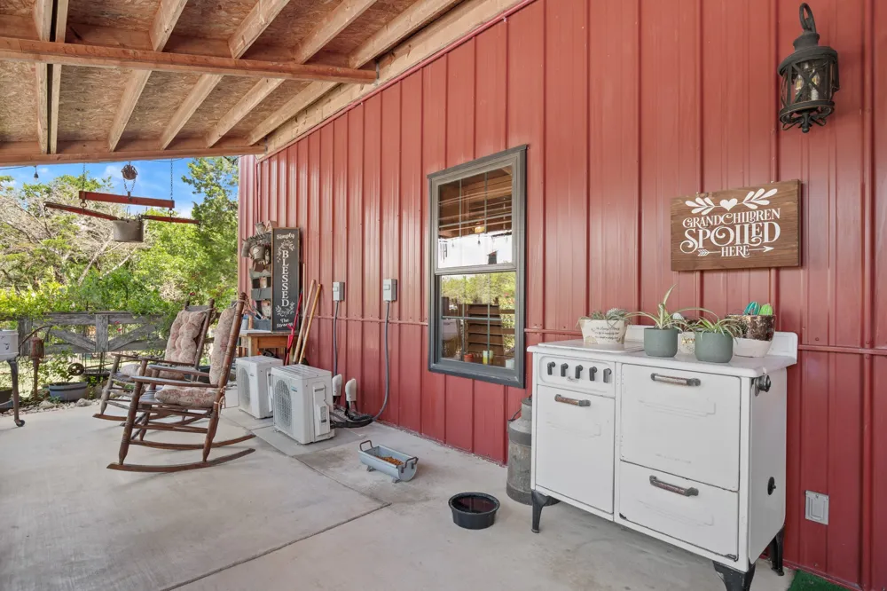320 Pecan 3 Florence, TX 76527