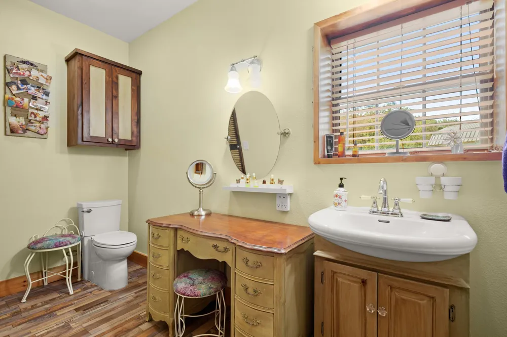 320 Pecan 3 Florence, TX 76527
