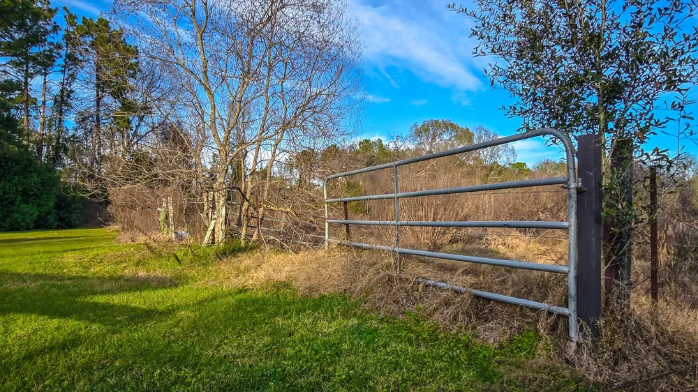 24995 Howser Drive New Caney, TX 77357