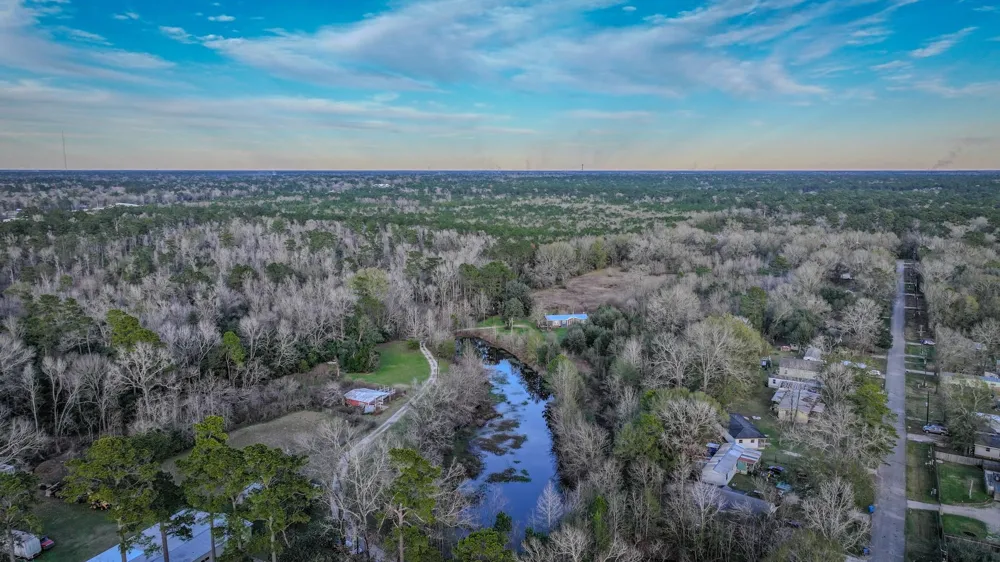 24995 Howser Drive New Caney, TX 77357
