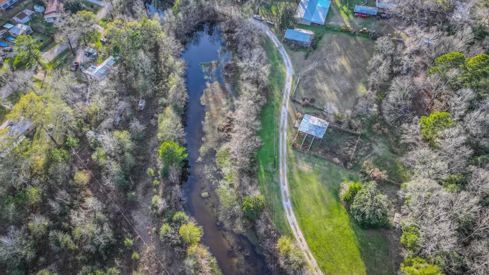 24995 Howser Drive New Caney, TX 77357