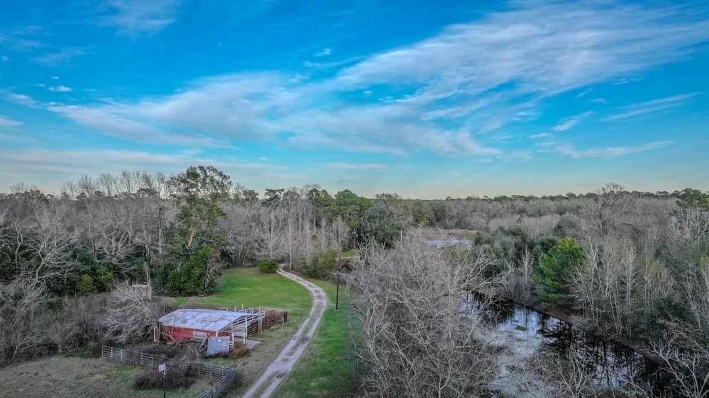 24995 Howser Drive New Caney, TX 77357