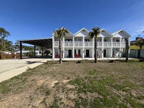 206-212 Watermark Way