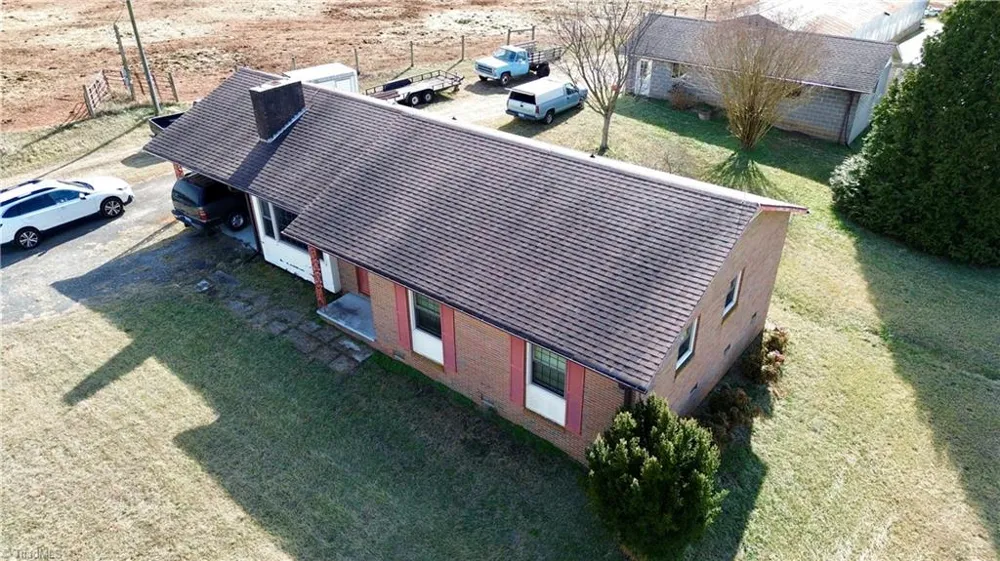 8621 Austin Traphill Road Traphill, NC 28685