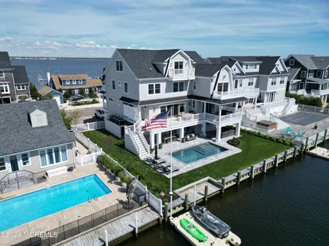 520 Normandy Drive #WKLY SUMMER RENTAL