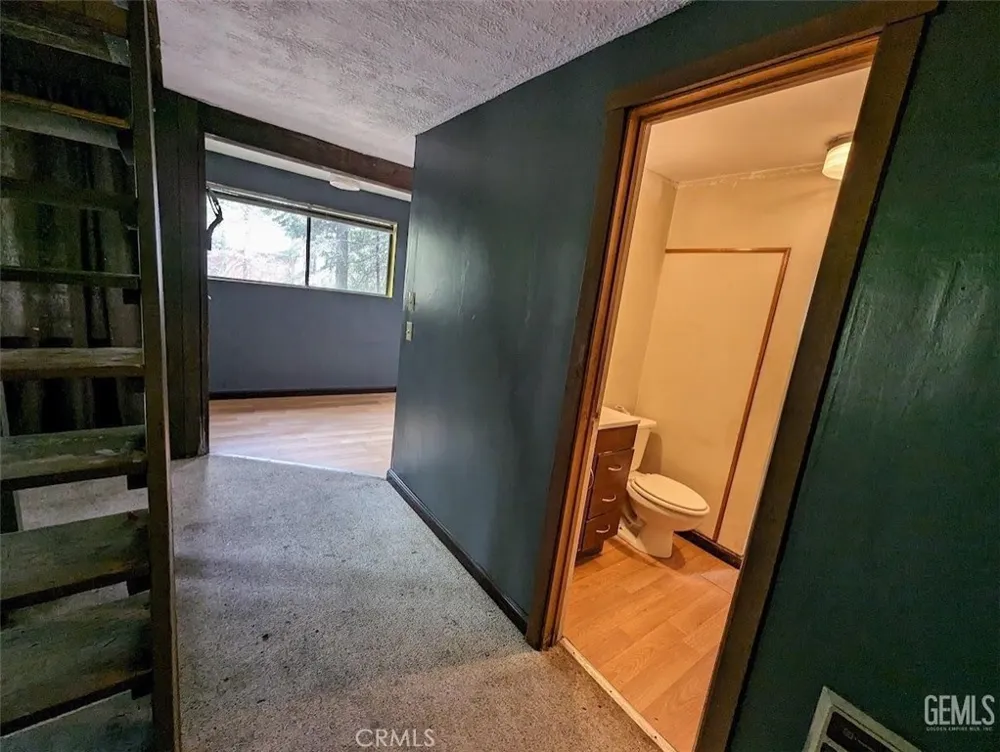 10521 Pine Drive Wofford Heights, CA 93285