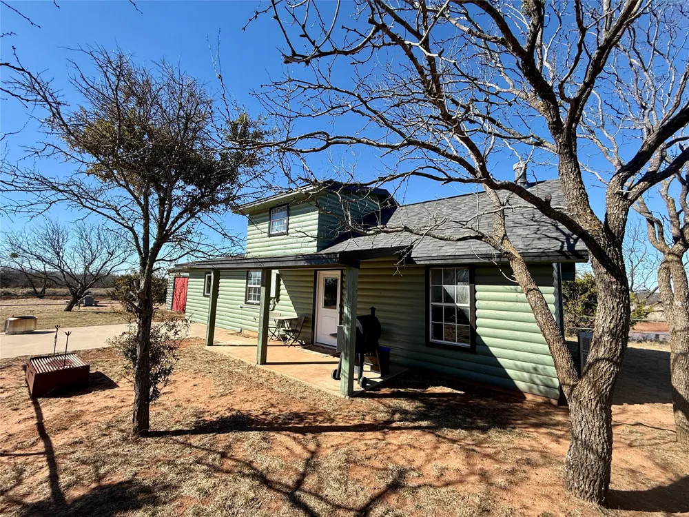 258 County Road 206 Ovalo, TX 79541
