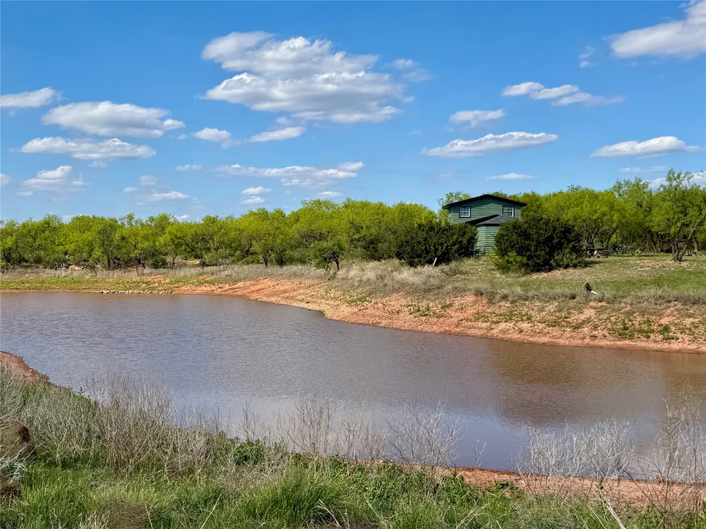 258 County Road 206 Ovalo, TX 79541
