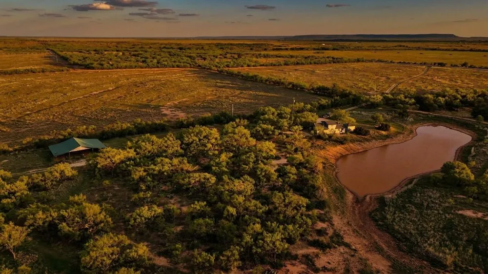 258 County Road 206 Ovalo, TX 79541