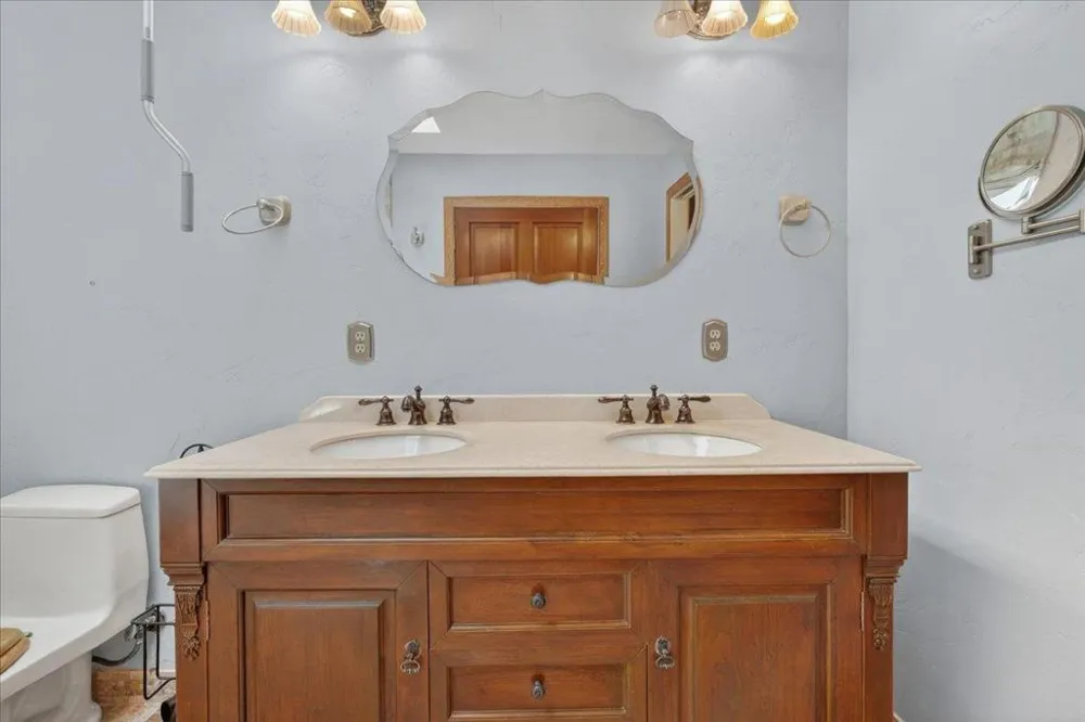 260 Giberson Road Moss Landing, CA 95039
