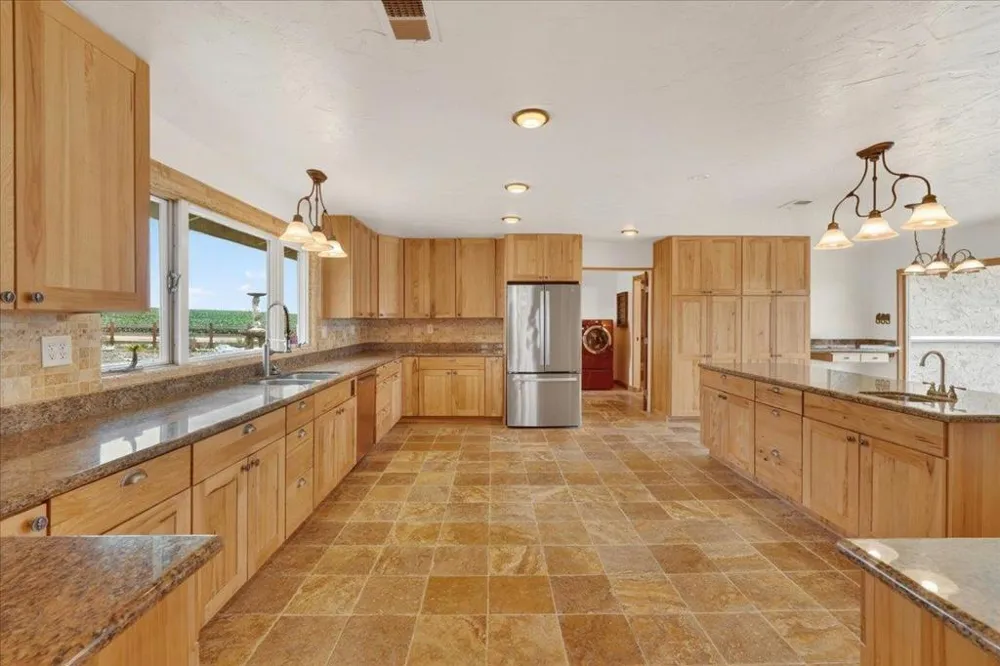 260 Giberson Road Moss Landing, CA 95039