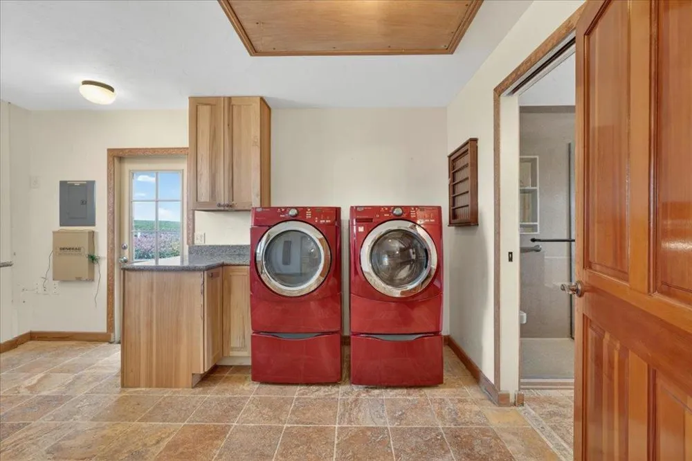 260 Giberson Road Moss Landing, CA 95039