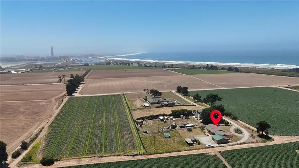260 Giberson Road Moss Landing, CA 95039