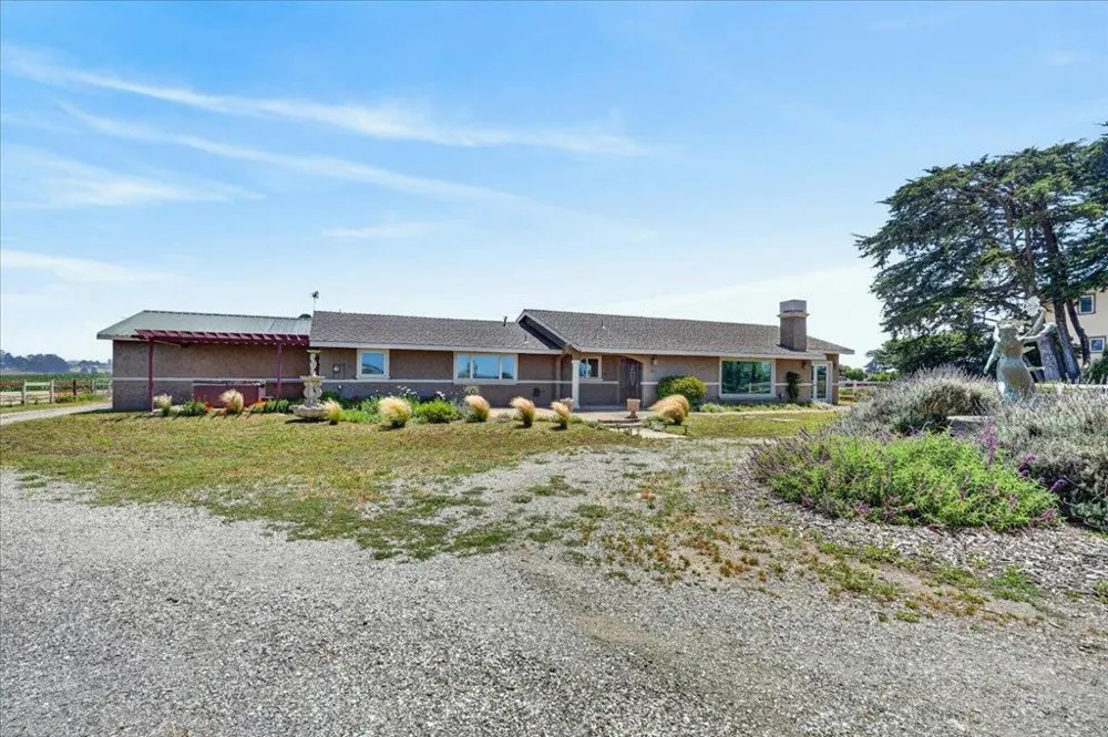 260 Giberson Road Moss Landing, CA 95039