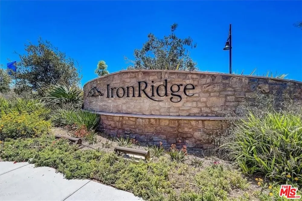 302 Limestone Lake Forest, CA 92610