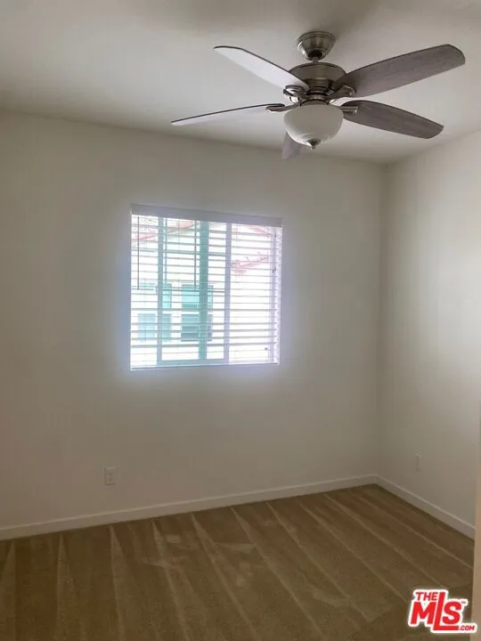 302 Limestone Lake Forest, CA 92610