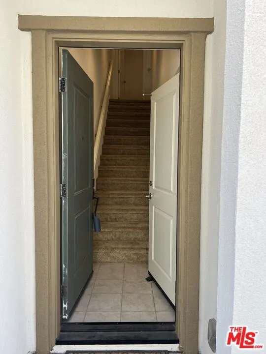 302 Limestone Lake Forest, CA 92610