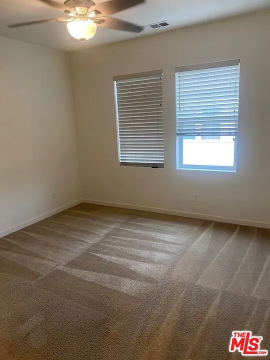 302 Limestone Lake Forest, CA 92610