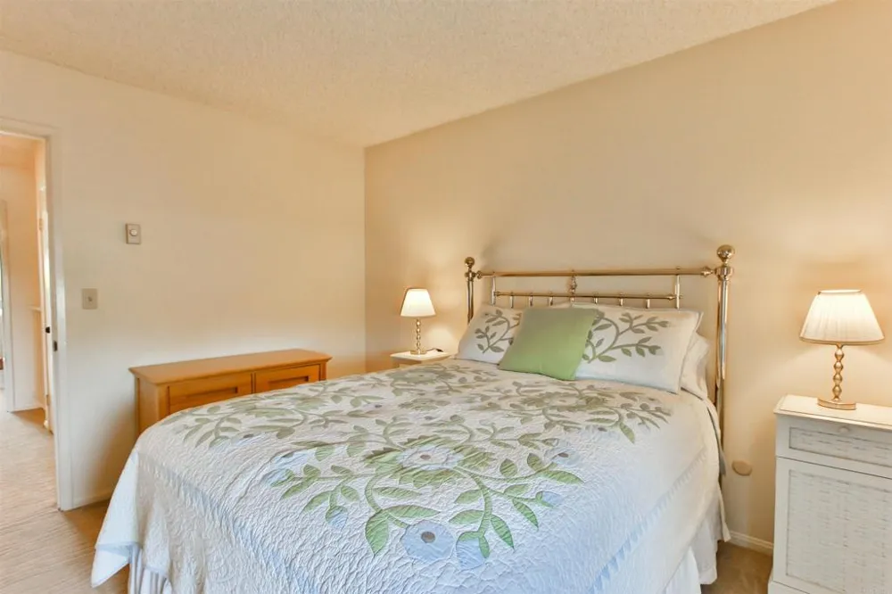 1068 Isabella Avenue Coronado, CA 92118