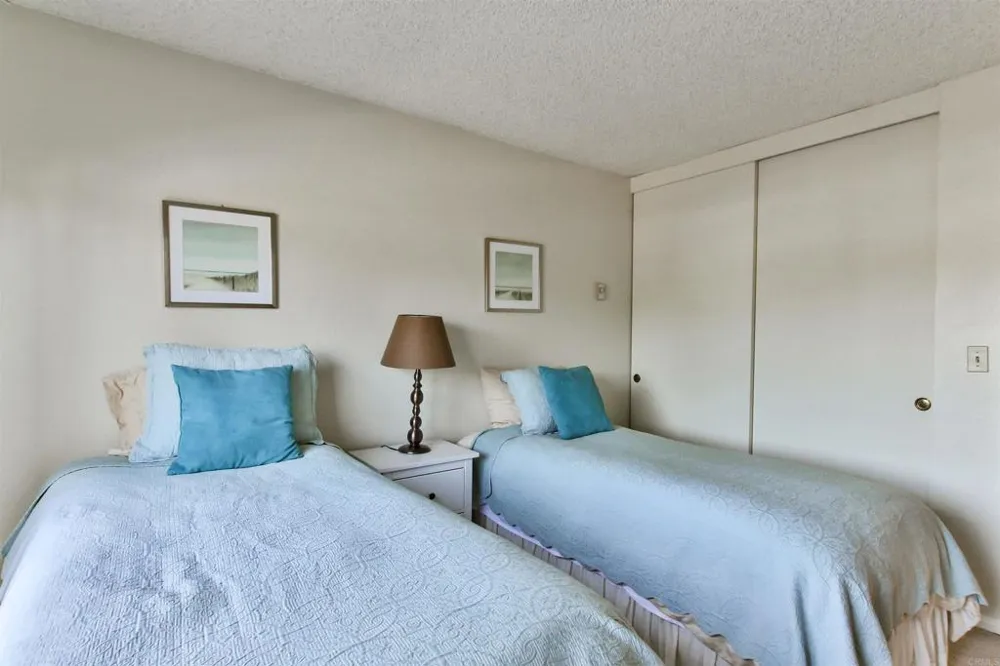 1068 Isabella Avenue Coronado, CA 92118