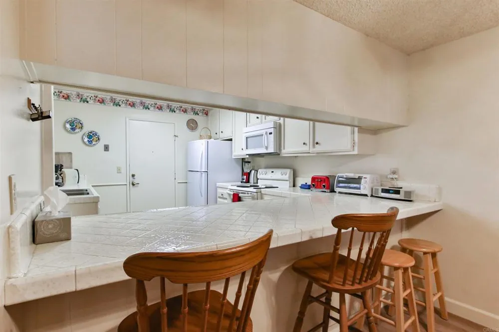 1068 Isabella Avenue Coronado, CA 92118