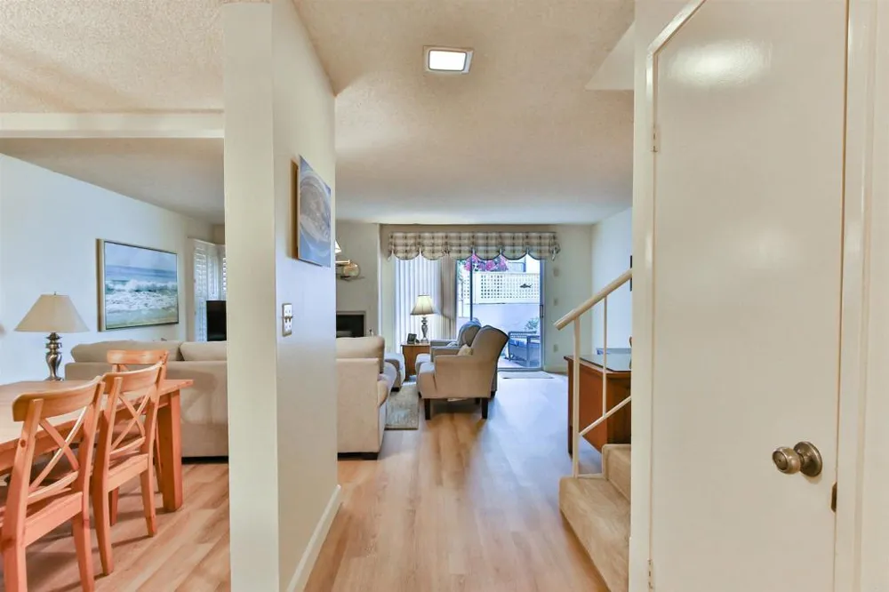 1068 Isabella Avenue Coronado, CA 92118