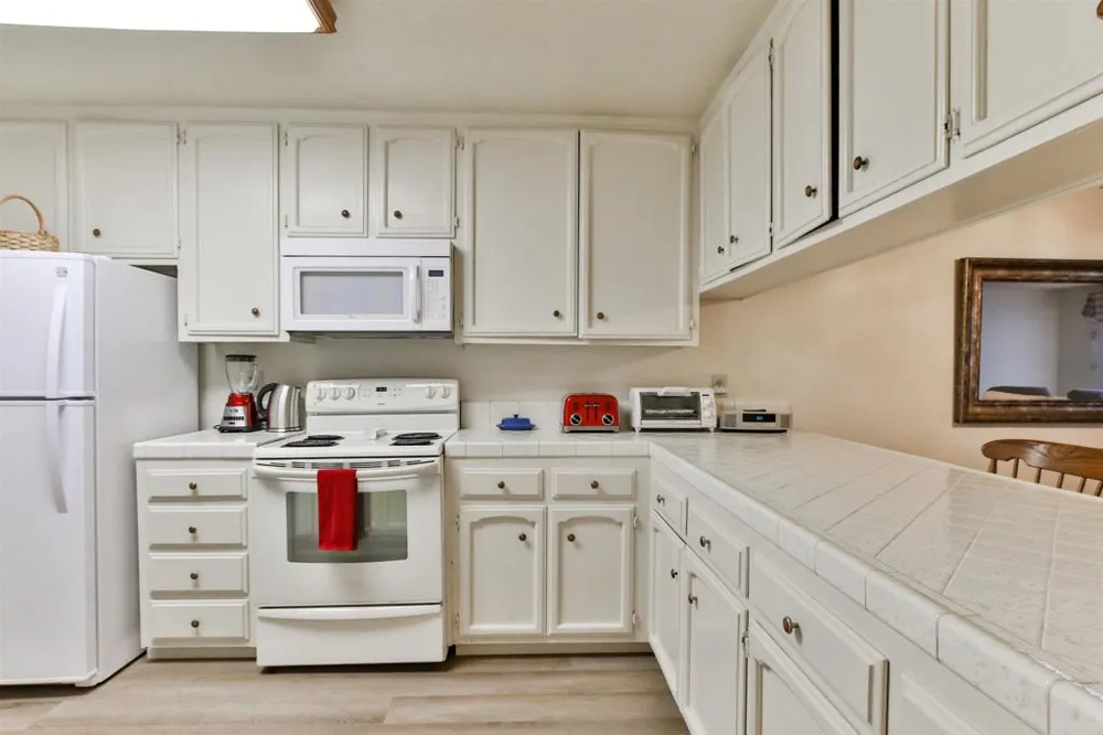 1068 Isabella Avenue Coronado, CA 92118