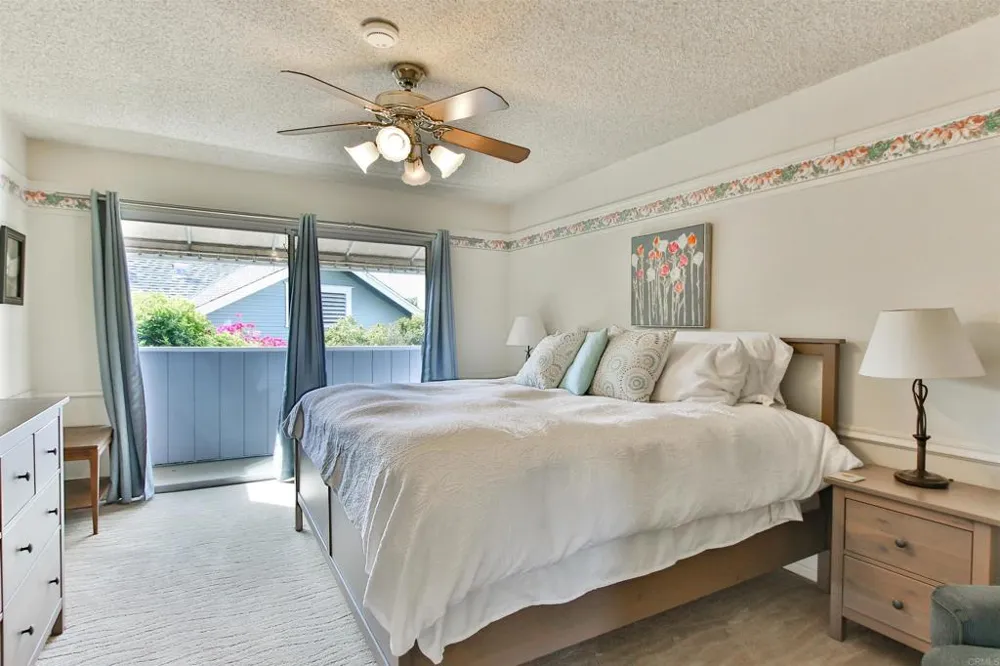 1068 Isabella Avenue Coronado, CA 92118