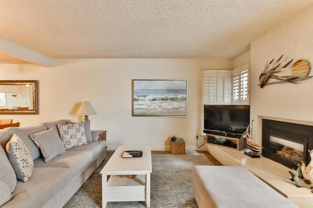 1068 Isabella Avenue Coronado, CA 92118