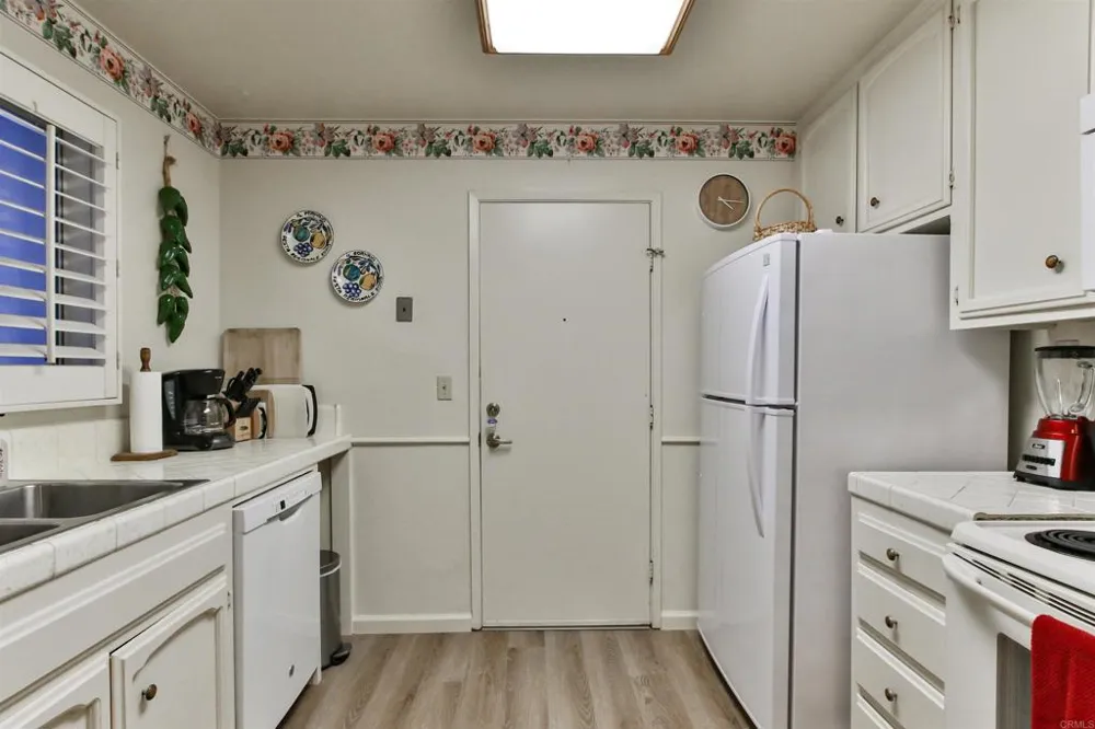 1068 Isabella Avenue Coronado, CA 92118