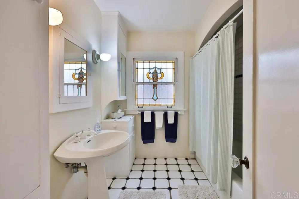 861 G AVENUE Coronado, CA 92118