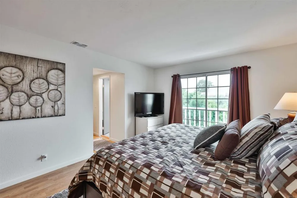 850 C AVENUE #4 Coronado, CA 92118