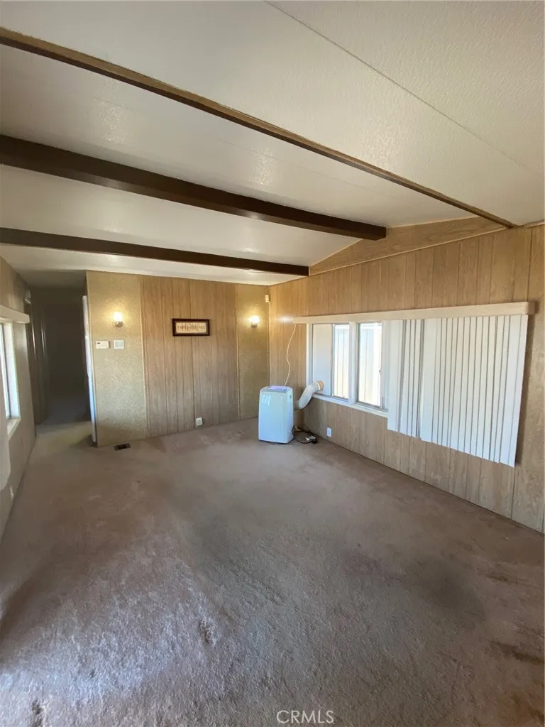 21705 John Street Perris, CA 92570