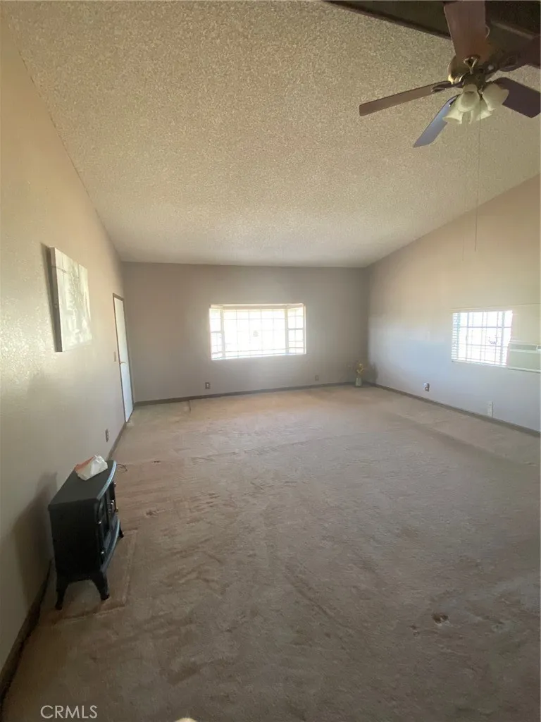 21705 John Street Perris, CA 92570