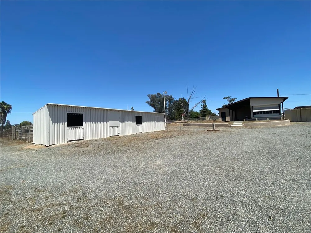 21705 John Street Perris, CA 92570