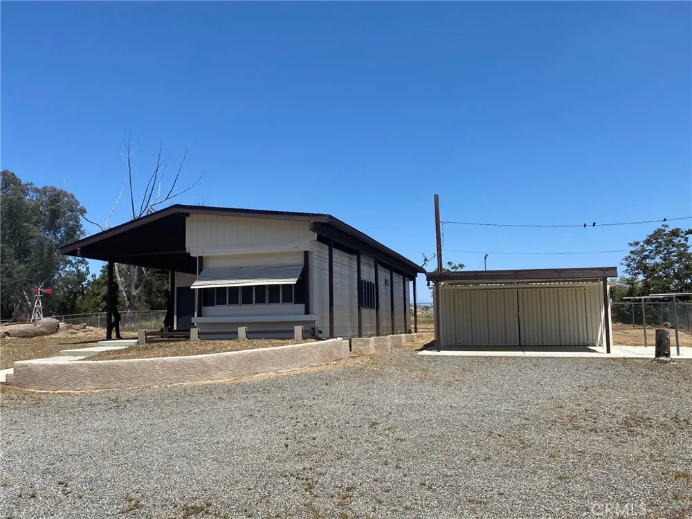 21705 John Street Perris, CA 92570