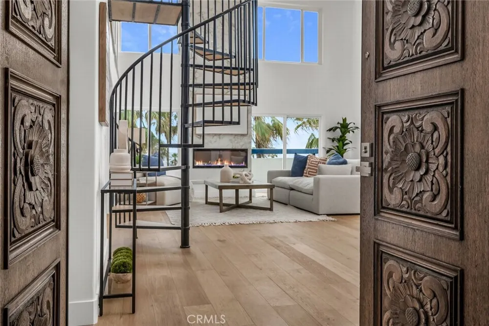 200 S Catalina Avenue #403 Redondo Beach, CA 90277