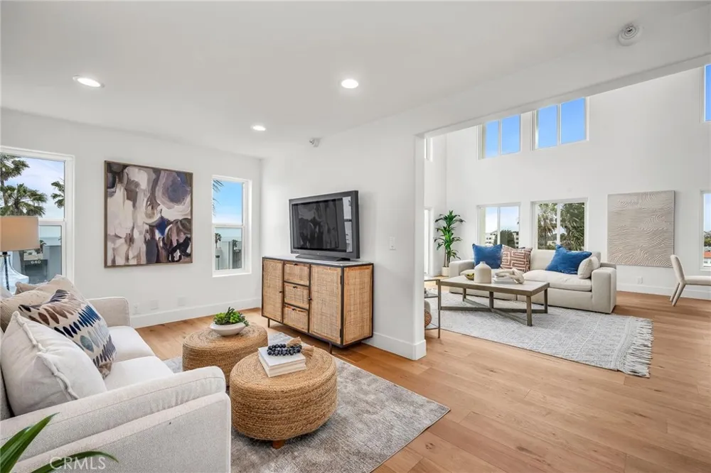 200 S Catalina Avenue #403 Redondo Beach, CA 90277