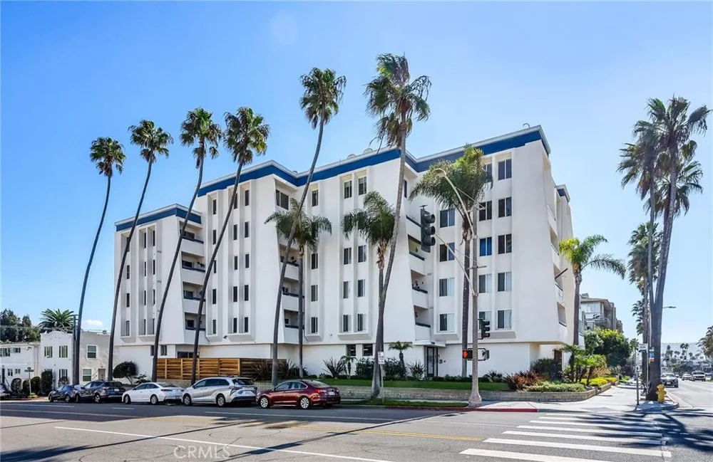 200 S Catalina Avenue #403 Redondo Beach, CA 90277
