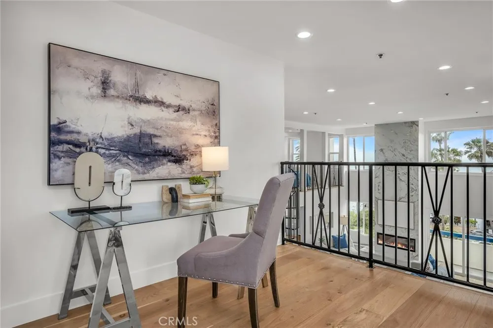 200 S Catalina Avenue #403 Redondo Beach, CA 90277