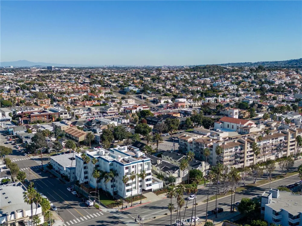 200 S Catalina Avenue #403 Redondo Beach, CA 90277