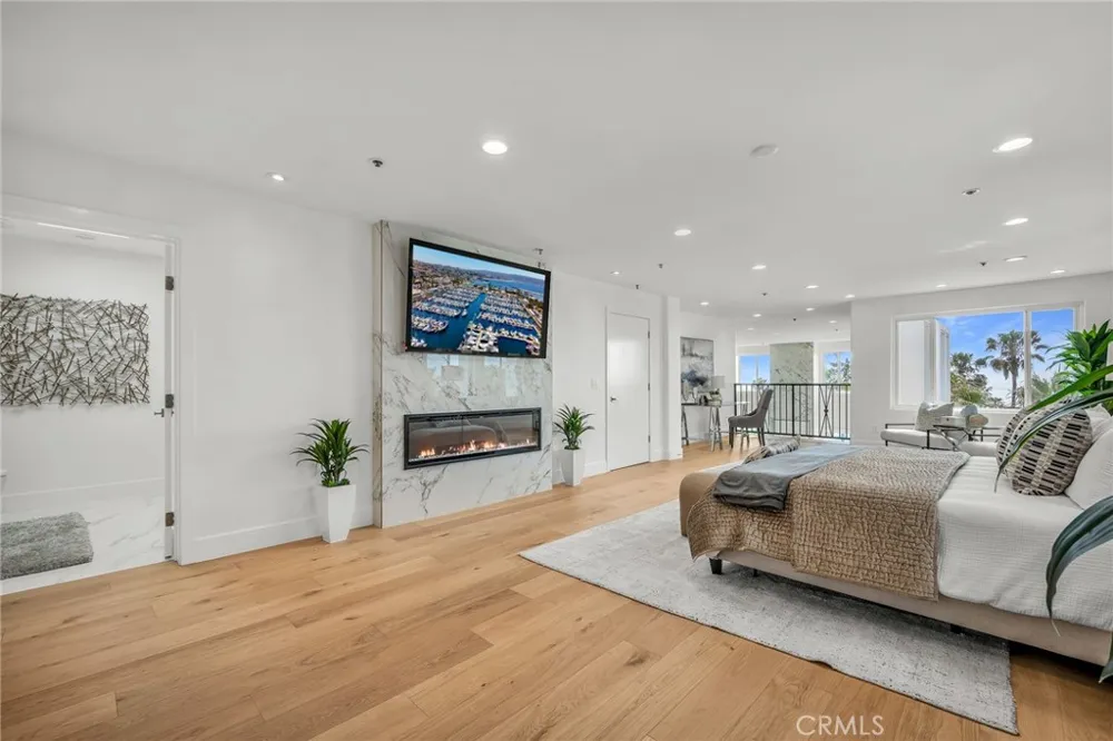 200 S Catalina Avenue #403 Redondo Beach, CA 90277