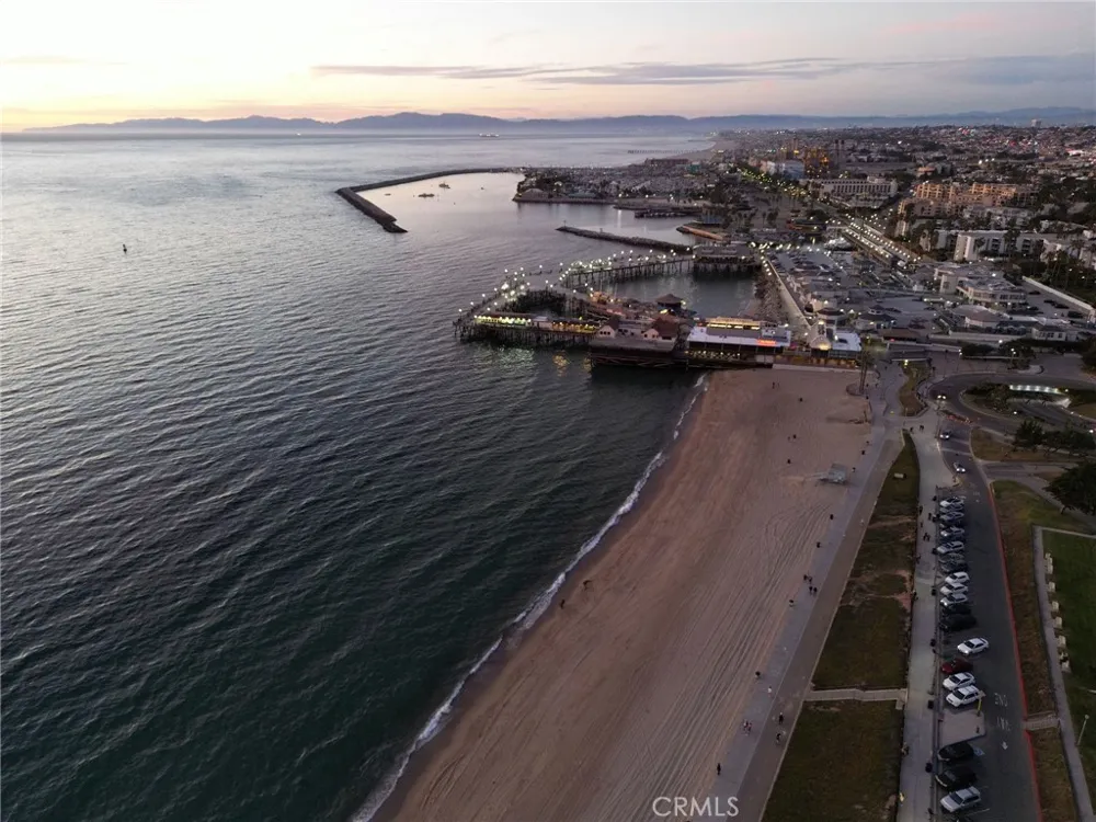 200 S Catalina Avenue #403 Redondo Beach, CA 90277