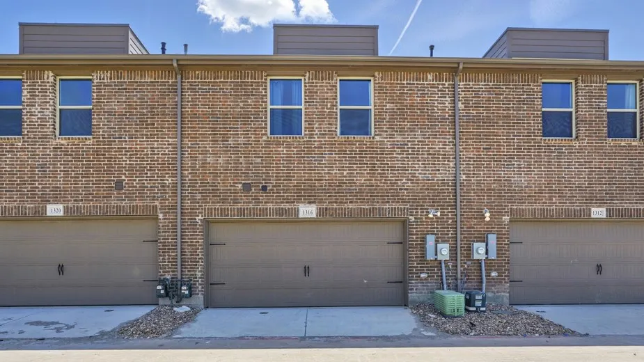 1907 Hellams Lane Royse City, TX 75189
