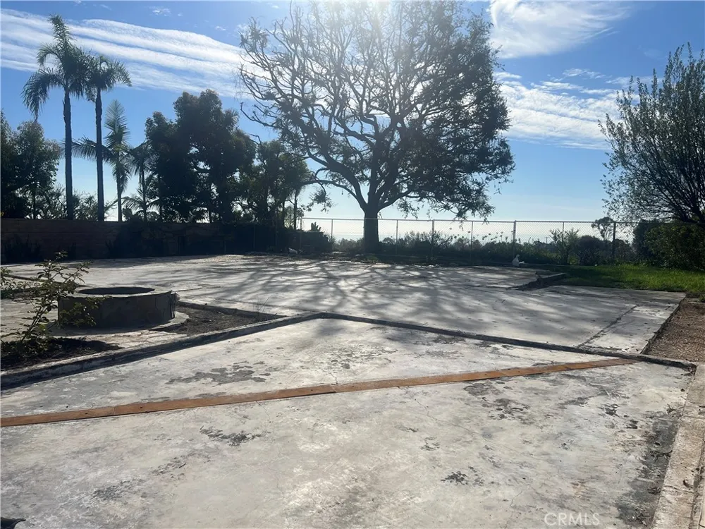 1055 Las Pulgas Pacific Palisades, CA 90272