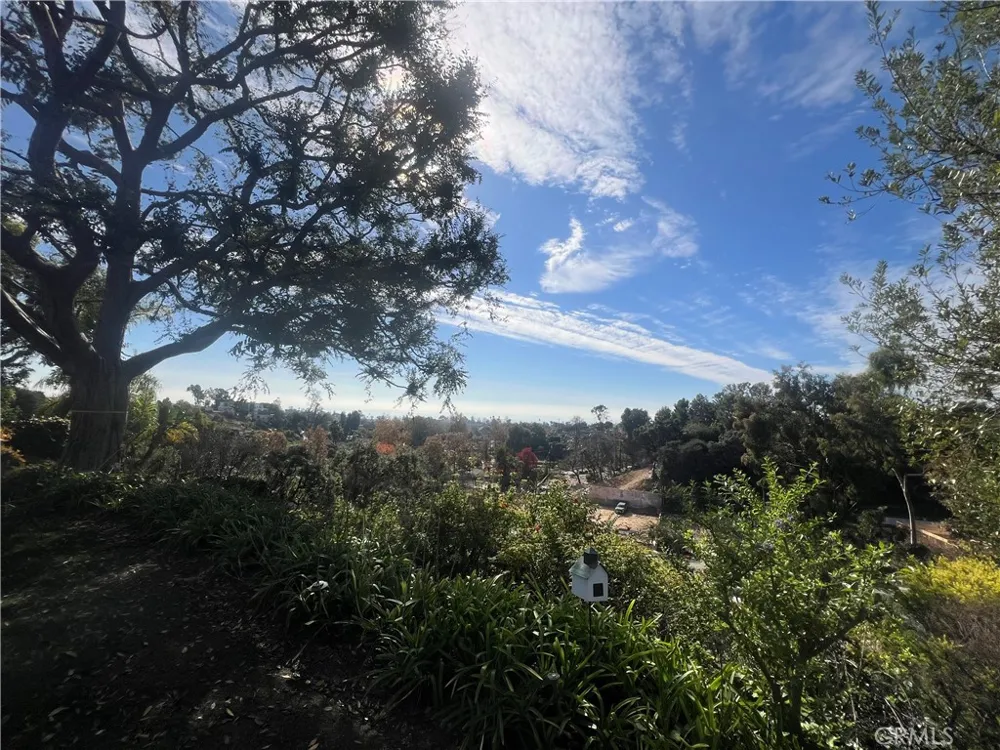 1055 Las Pulgas Pacific Palisades, CA 90272