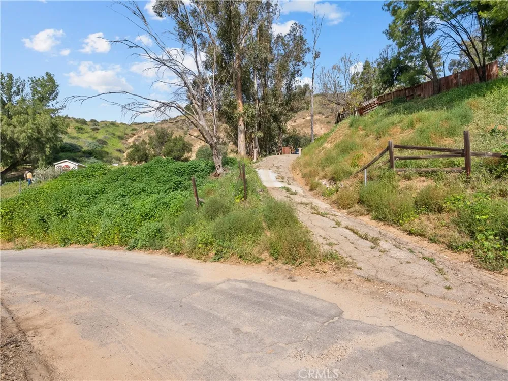 Cottage Glen Drive Castaic, CA 91384