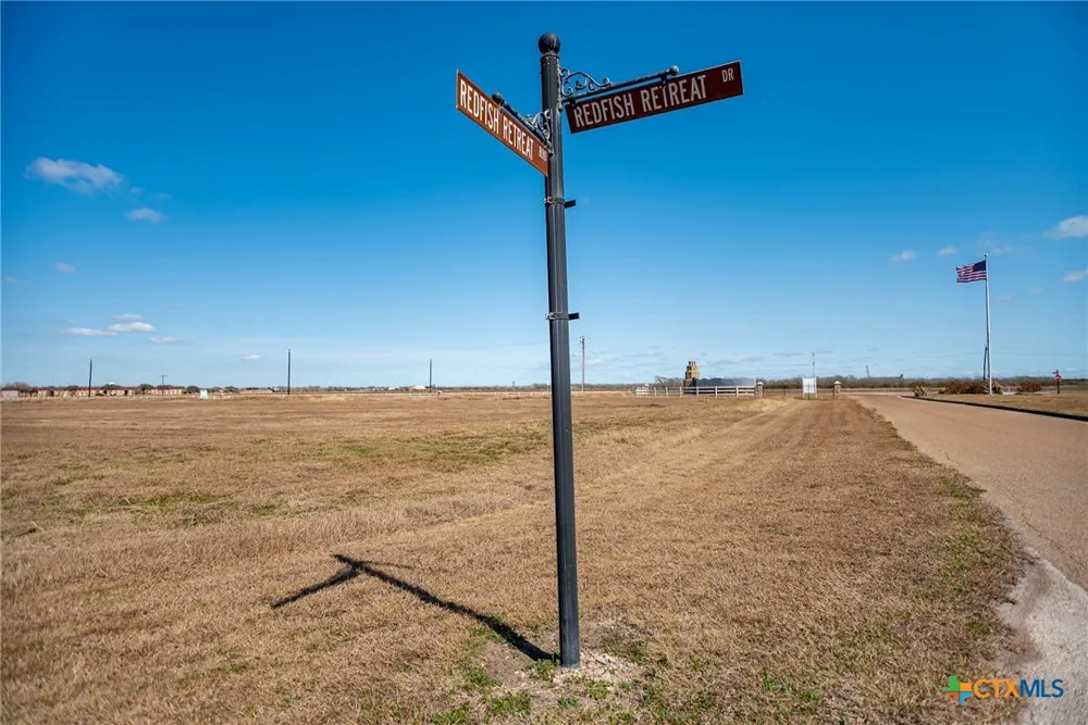 54 Redfish Retreat Drive Port Lavaca, TX 77979